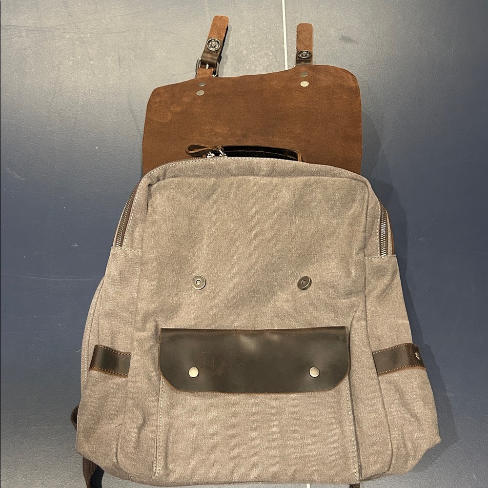 Men’s laptop backpack - Picture 3 of 4